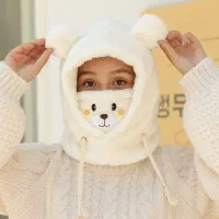 کلاه|لباس|خرم‌آباد, |دیوار