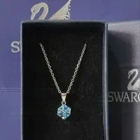 گردنبند نقره سوارسکیswarovski مکعب 925|جواهرات|تهران, سازمان برنامه شمالی|دیوار