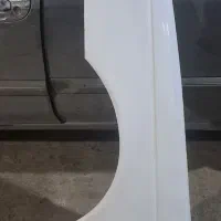 گلگیر جلوی پژو پارس سفید راننده