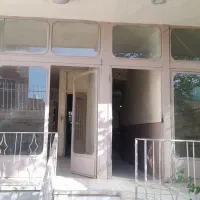 اجاره منزل مسکونی مناسب سکونت و انبار و کارگاه|اجارهٔ خانه و ویلا|خمینی‌شهر, |دیوار