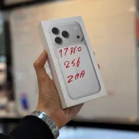 آیفون ۱۷ پرو فقط جعبه باز شده