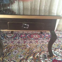 میز عسلی جنس راش محکم رنگ قهوه‌ای