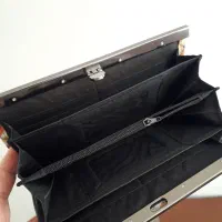 کفش اسپورت و کیف|کیف، کفش، کمربند|سبزوار, کاشفی شمالی (دادگستری)|دیوار