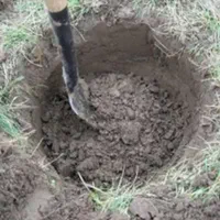 شخم زدن باغها محوطه تعویض خاک وباغبانی|خدمات باغبانی و درختکاری|شیراز, گویم|دیوار