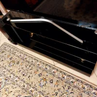 مبل راحتی و میز تلویزیون در حد نو و فرش ۶ متری|مبلمان خانگی و میز عسلی|تهران, صادقیه|دیوار