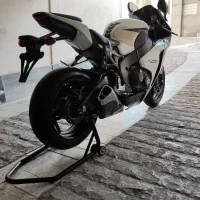 cbr1000|موتورسیکلت|تهران, استخر|دیوار