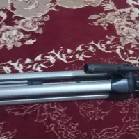 سه پایه دوربین فیلم برداری