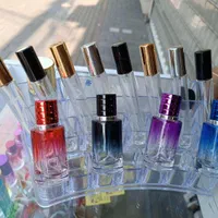 عطرواسانس و ادکلن با ضمانت مرجوعی|آرایشی، بهداشتی، درمانی|تهران, گلچین|دیوار
