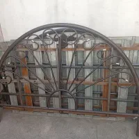 تخت دونفره با کفی آهنی بدون تشک|تخت و سرویس خواب|قم, چهل اختران|دیوار