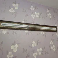 چراغ مهتابی دیواری