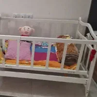 تخت خواب و گهواره بچه یک عدد|تخت و سرویس خواب|آران و بیدگل, |دیوار