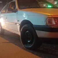 پژو ۴۰۵ نیازمند تعمیر