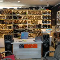 شیشه دودیC جی پی اسF روکش.صندلی Nسیستم صوتی|قطعات یدکی و لوازم جانبی|اصفهان, هفتون|دیوار