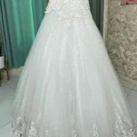 فروش لباس عروس با قیمت فقط دو میلیون