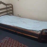تخت خواب تک‌ نفره چوبی|تخت و سرویس خواب|رشت, جهاد|دیوار