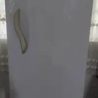 یک دستگاه یخچال ویک دستگاه فریزر