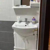 آینه و روشویی