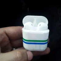 ایرپاد سالم سالم کیفیت عالی فقط.  ۲۵۰/۰۰۰ تومن