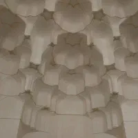 شاگرد گچکار  و گچکار