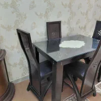 میز ناهار خوری 4 نفره در حد نو