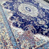 فرش سرمه ای ۵۰۰ شانه سالم وتمیز