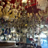 لوستر برنزی زیر دستگاه کریستال ۸