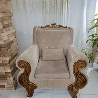 مبل راحتی هفت نفره سالم بدون شکستگی|مبلمان خانگی و میز عسلی|رشت, گلسار|دیوار