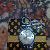 ساعت مچی سه تاشون