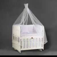 تخت کنارمادر