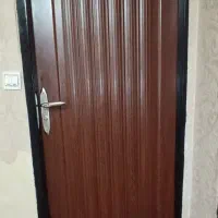 در اتاق یا سرویس بهداشتی و حمام کاملا سالم