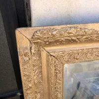 آینه|کلکسیون اشیاء عتیقه|اصفهان, باغ دریاچه|دیوار