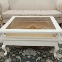 جلومبلی ، میز بزرگ در حدنو کاملا سالم