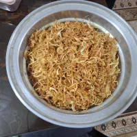 پیاز سرخ شده درج یک مجلسی