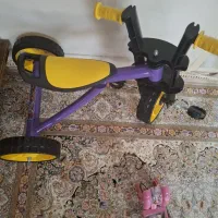 سه چرخه .اسکیت .اویز تخت