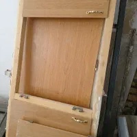 یک لنگه در کمد دیواری