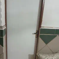 در اتاق چوبی