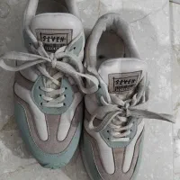 کتونی|کیف، کفش، کمربند|صومعه‌سرا, |دیوار