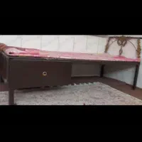 تخت کشو دار بسیار مقاوم  و محکم