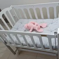 تخت کنار مادر سفید رنگ بدون تشک|تخت و صندلی بچه|تهران, کوی بیمه|دیوار