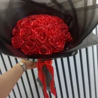 دسته گل آماده ۱۸ شاخه قرمز سوپر شاین (آماده ارسال)|گل و گیاه طبیعی|تهران, شهرک ولیعصر شمالی|دیوار