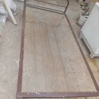 تخت حیاط و باغی رستورانی|تخت و سرویس خواب|شاهینشهر, شهرک گلدیس|دیوار