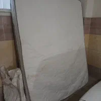 تشک تخت دو نفره در حد معمولی