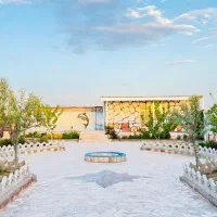 با سلام  باغ 520متری