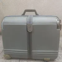 چمدان قدیمی