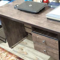 میز تحریر اداری