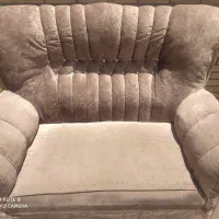 مبل راحتی در حد نو