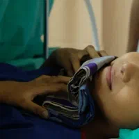 ختنه اصولی  از سنین 2 تا 12 ساله به شیوه سنتی