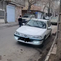راننده آقا با پژو پارس