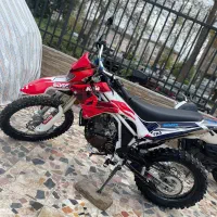 تریل ۲۰۰ کراس