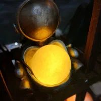 گوی آباژور سنگ نمک در طرح های مختلف مخصوص کادویی